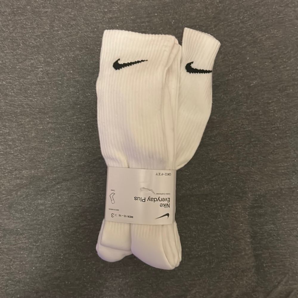 Nike crew socks